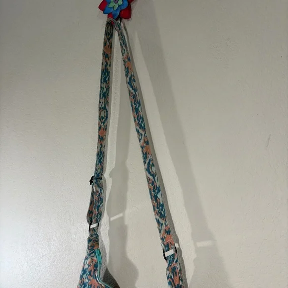 Kavu Crossbody Bag Adjustable Strap Colorful Medium Size Boho Country Coastal - Picture 3 of 15